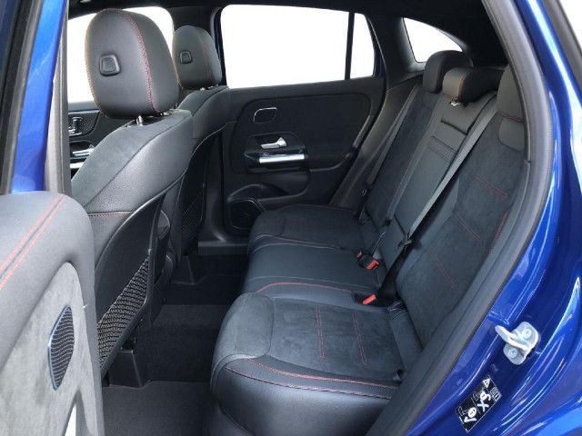 Mercedes-Benz GLA 220 4MATIC AMG Line GLA 220 d