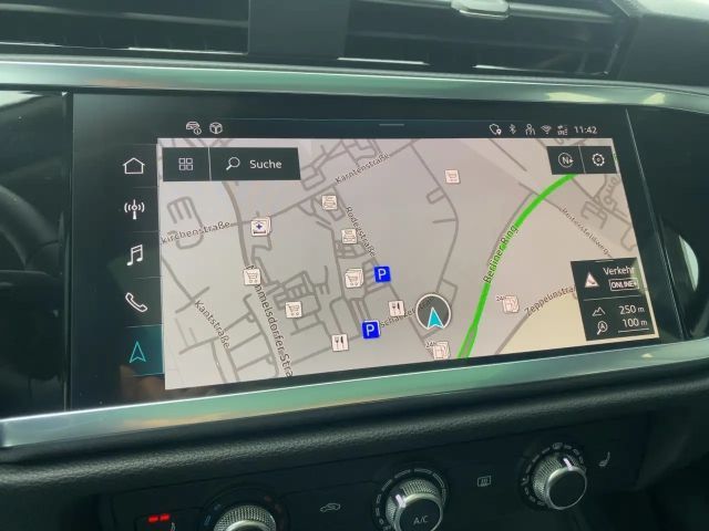 Audi Q3 advanced *DSG*Pano*LED*Navi*SHZ*PDC*