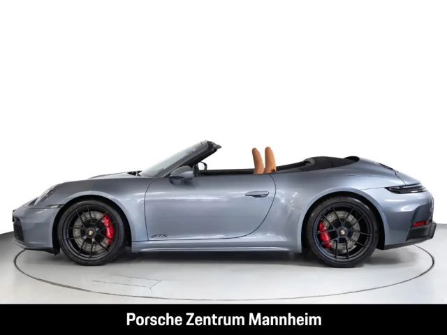 Porsche 992 Cabrio Carrera GTS