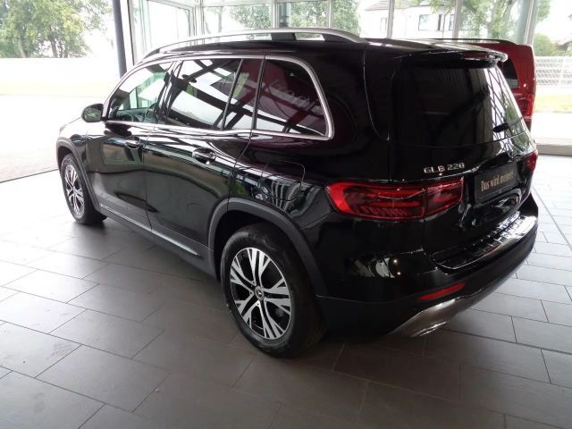 Mercedes-Benz GLB 220 4Matic,MEMORY,MULTIBEAM,360°,NP:62.505,-