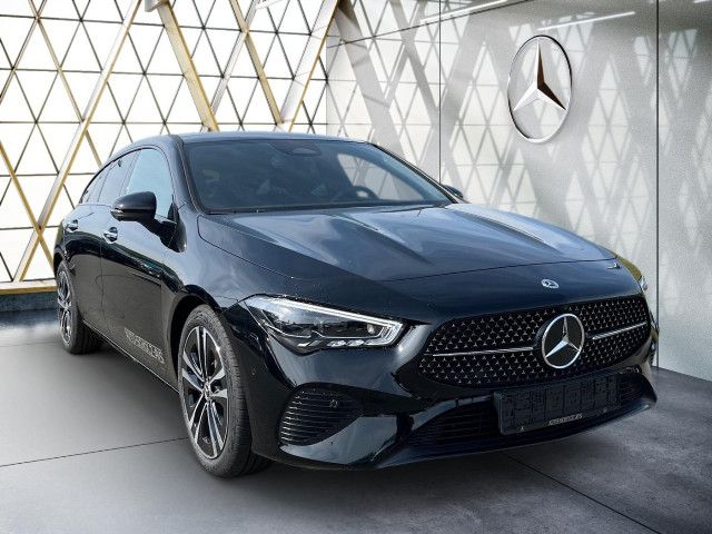 Mercedes-Benz CLA 180 Shooting Brake