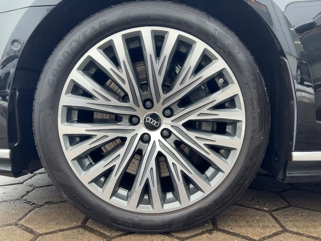 Audi A8 60 TFSI Hybride Lang Quattro