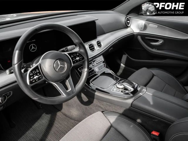 Mercedes-Benz E 220 AVANTGARDE E 220 d Estate