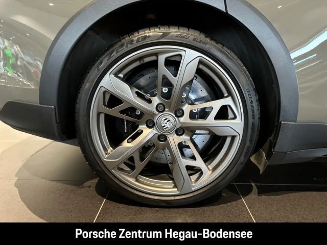 Porsche Taycan 4S Cross Turismo
