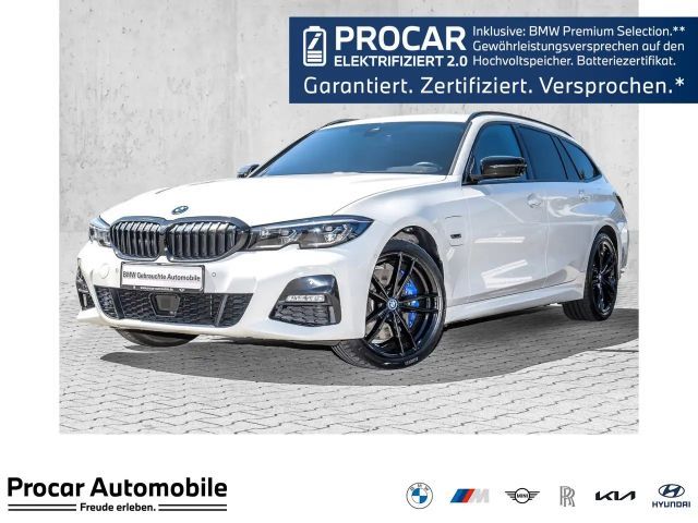 BMW 330 330e M-Sport xDrive