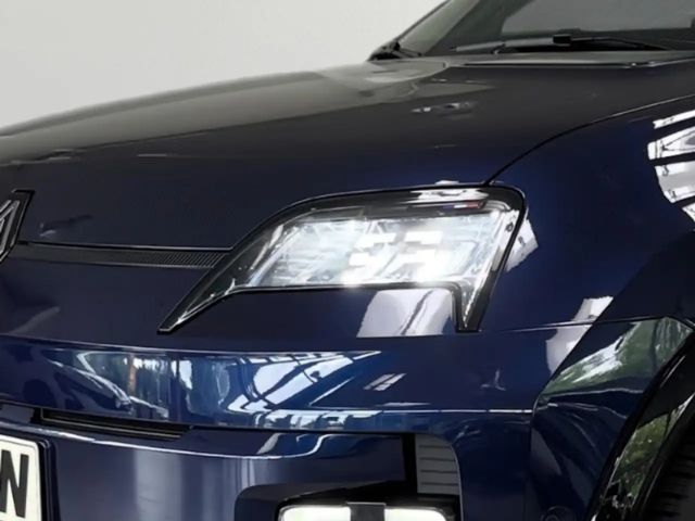 Renault 5 E-Tech Iconic