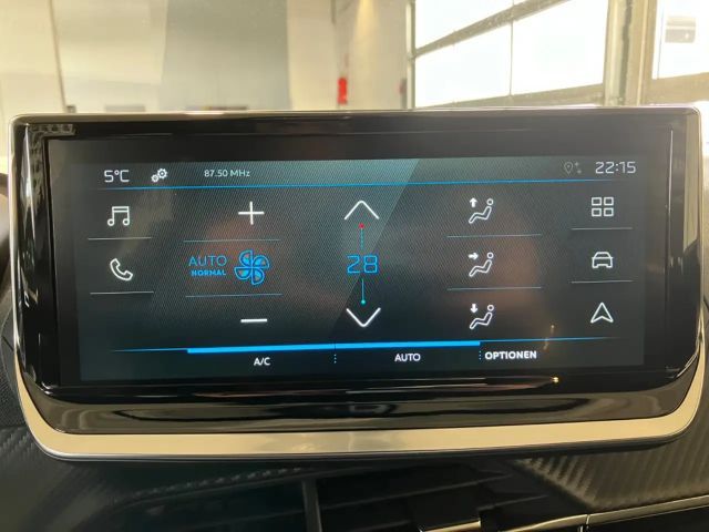 Peugeot 2008 1.2 145 S tyle LED+SHZ+KlimaA+PDC+Facelift