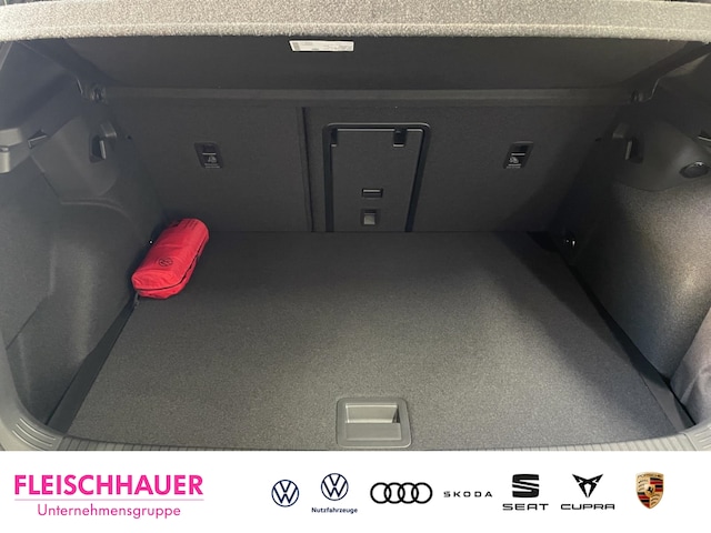 Volkswagen Golf 2.0 TSI Golf VIII