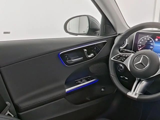 Mercedes-Benz C 200 AVANTGARDE Sedan