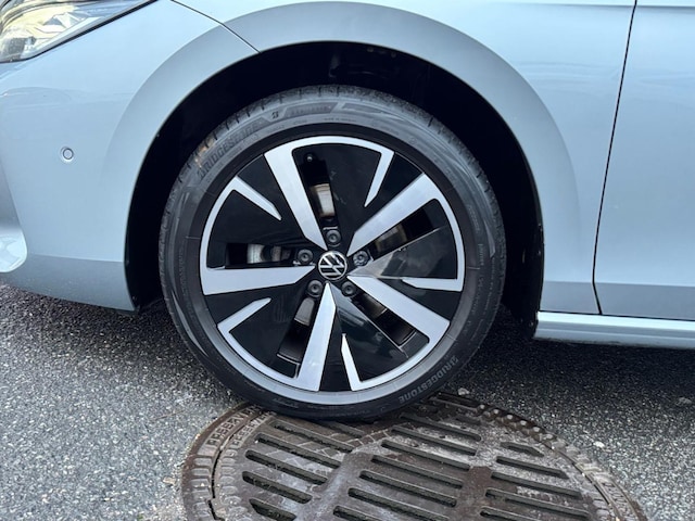 Volkswagen Passat 1.5 eTSI Business Variant