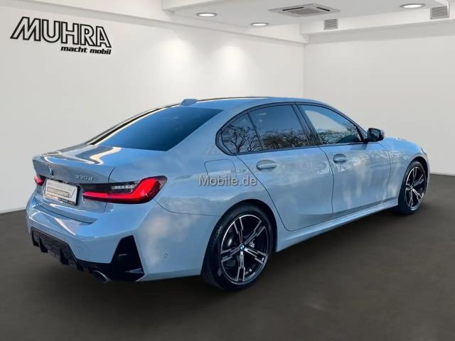 BMW 330 330d M-Sport Sedan xDrive