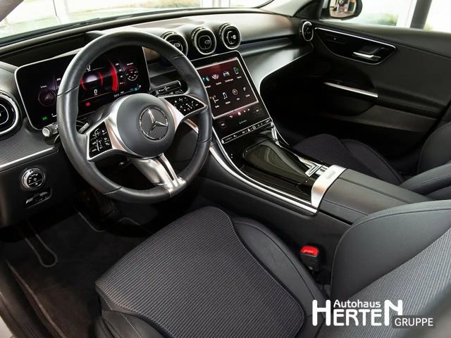 Mercedes-Benz C 180 AVANTGARDE Sedan