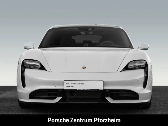 Porsche Taycan Turbo