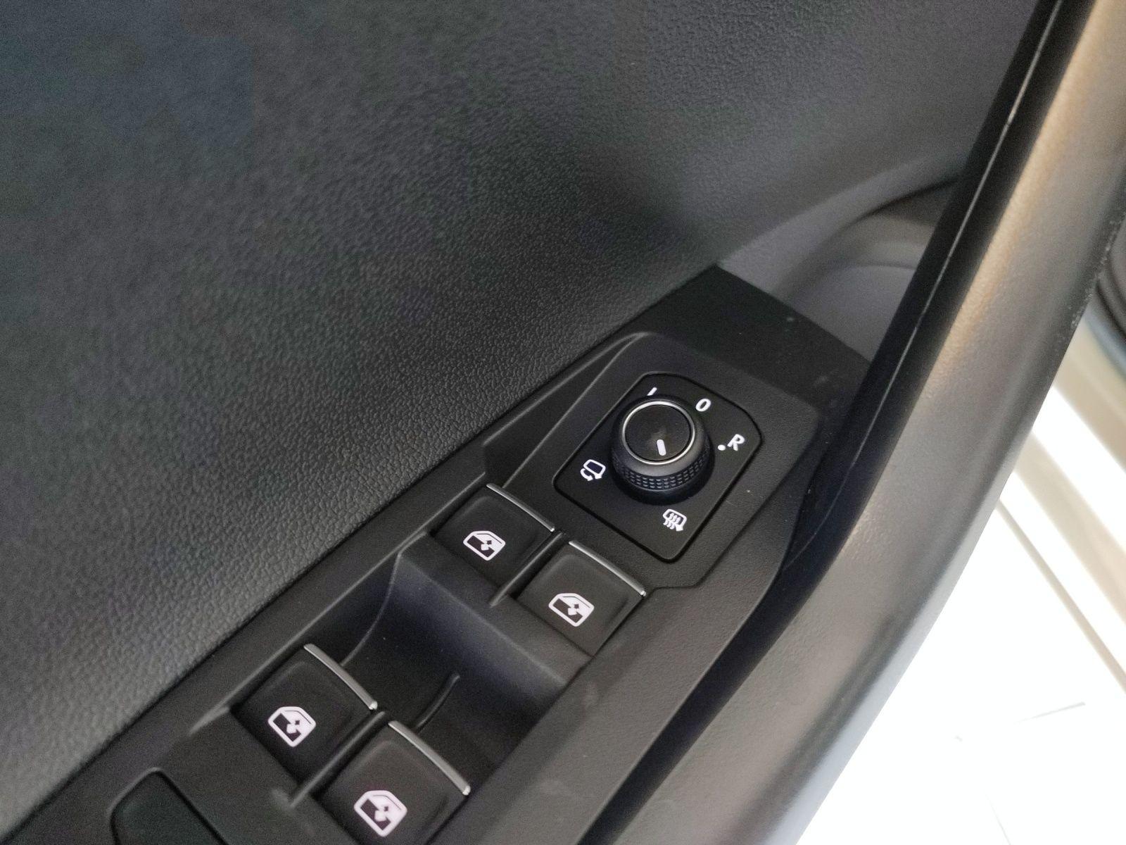 Volkswagen Taigo 1.0 TSI DSG R-Line