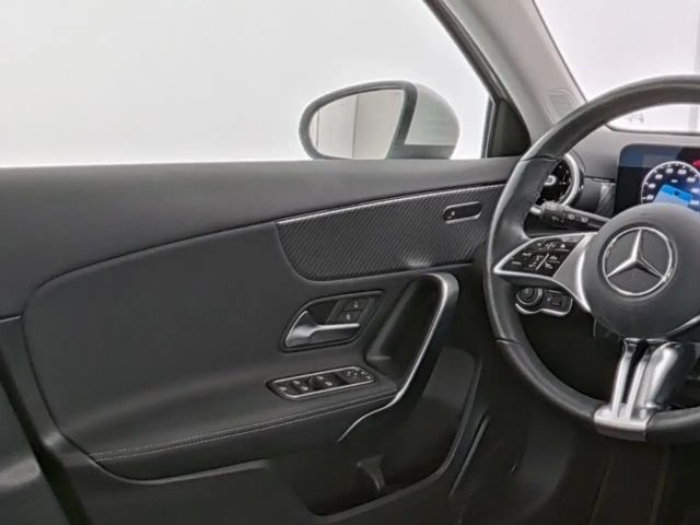 Mercedes-Benz A 200 Progressive