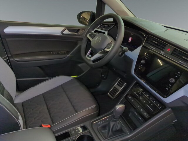 Volkswagen Touran 1.5 TSI DSG R-Line