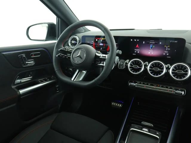 Mercedes-Benz B 220 AMG Line B 220 d