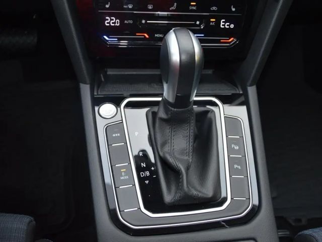 Volkswagen Passat DSG GTE Variant