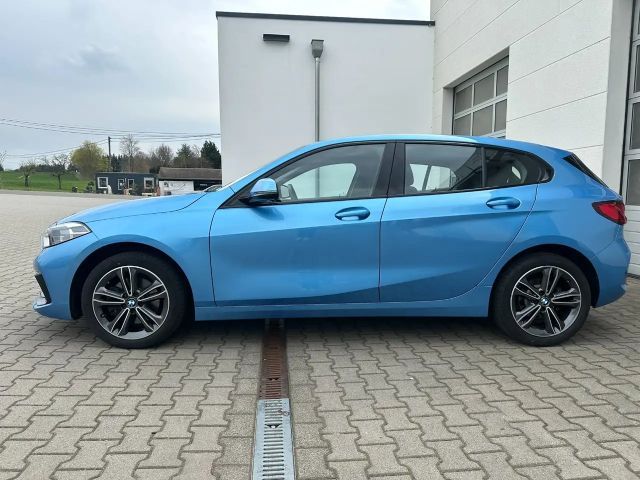 BMW 116 116i Sedan Sport Line