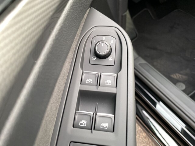 Volkswagen Golf 1.5 eTSI DSG Golf VIII Style