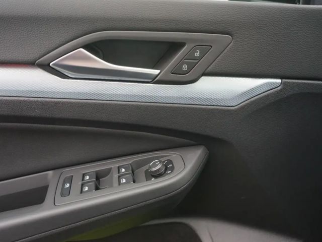 Volkswagen Golf 1.5 eTSI Golf VIII