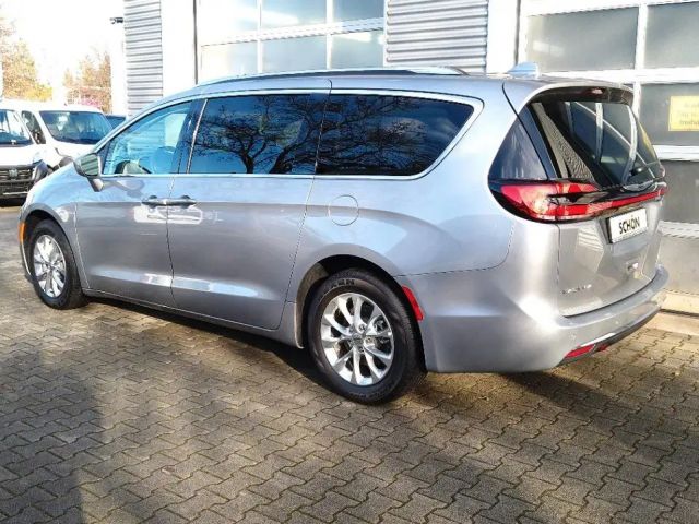 Chrysler Pacifica Touring