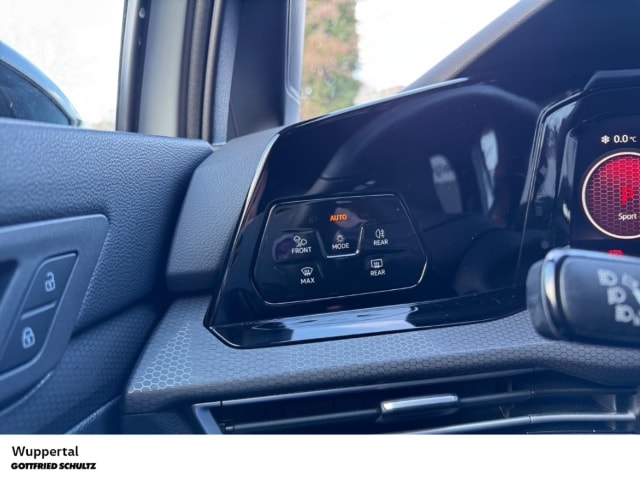 Volkswagen Golf DSG GTI Style