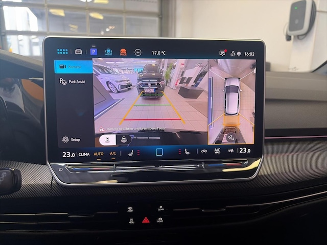 Volkswagen Golf 1.5 eTSI DSG R-Line