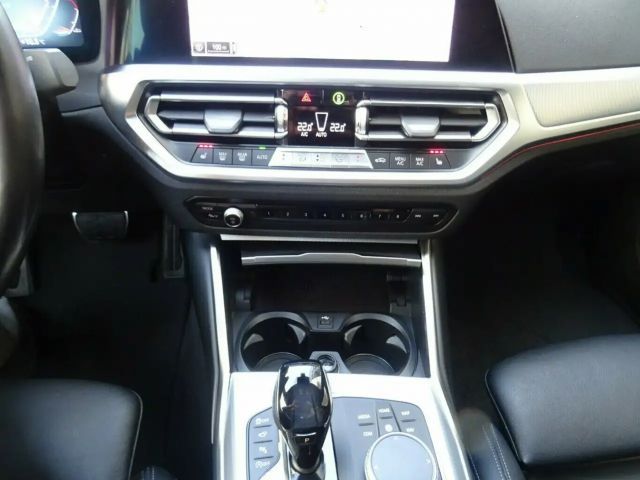 BMW 330 330i M-Sport Sedan xDrive