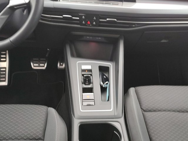 Volkswagen Golf 1.5 eTSI DSG Golf VIII IQ.Drive