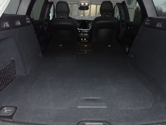 Volvo V60 AWD Dark Plus T6