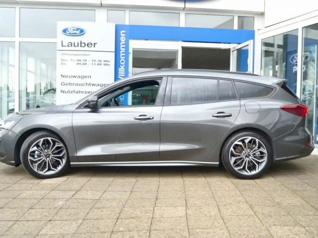 Ford Focus ST Line Wagon
