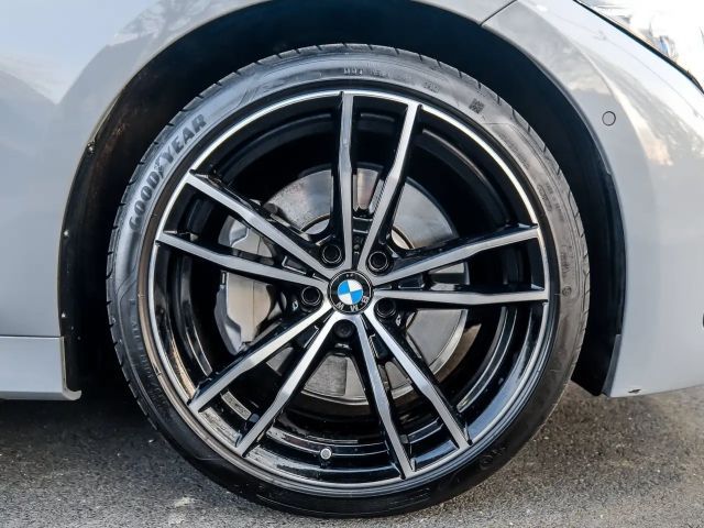 BMW 330 330d M-Sport Sedan xDrive