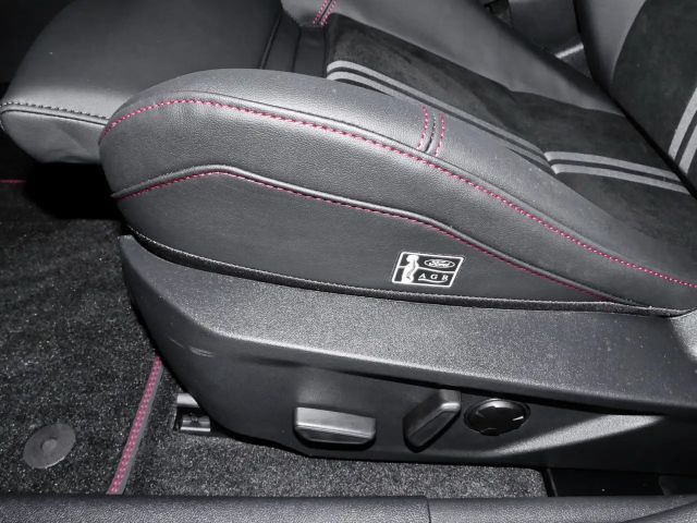 Ford Focus EcoBoost ST Line