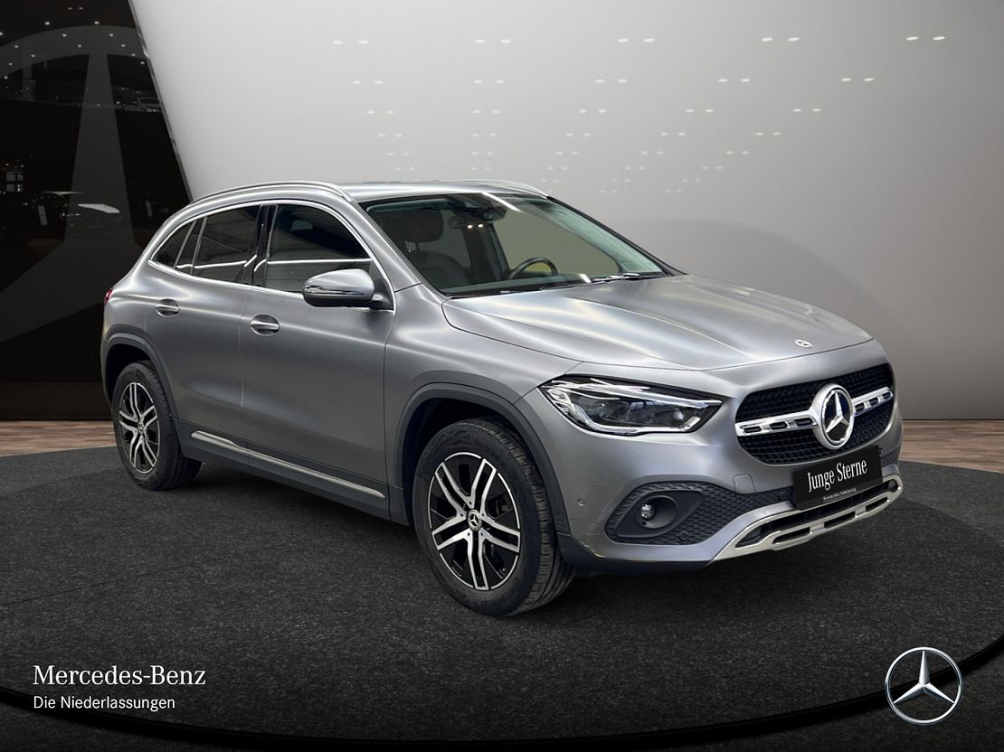 Mercedes-Benz GLA 220 GLA 220 d Progressive