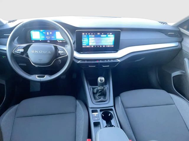 Skoda Octavia Essence TSI