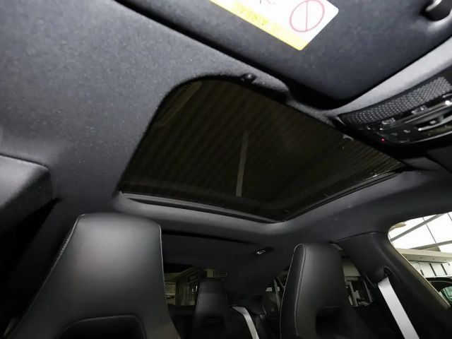 Mercedes-Benz CLA 200 AMG Line Coupé