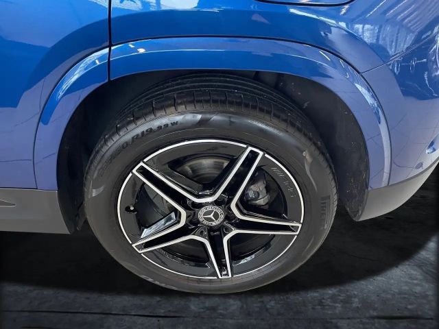 Mercedes-Benz GLA 200 AMG Line