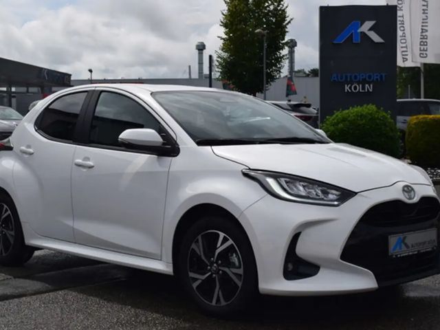 Toyota Yaris Business Hybride