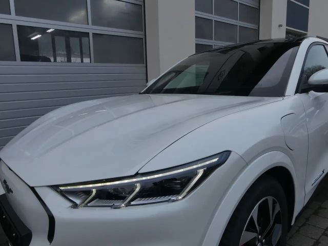 Ford Mustang Mach-E AWD Premium