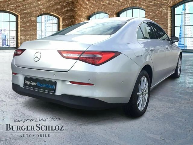 Mercedes-Benz CLA 250 CLA 250 e Coupé