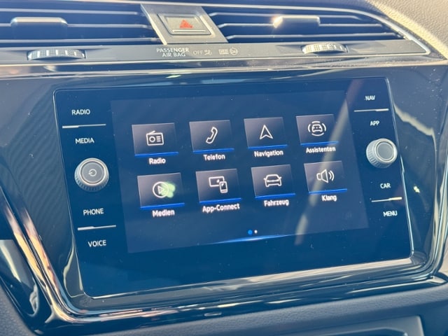 Volkswagen Touran 1.5 TSI DSG IQ.Drive R-Line