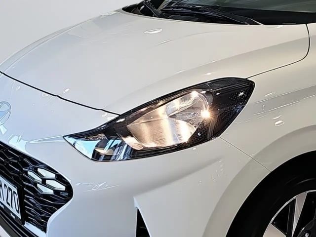 Hyundai i10 1.0 2WD Trend