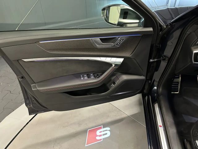 Audi S6 Avant Quattro