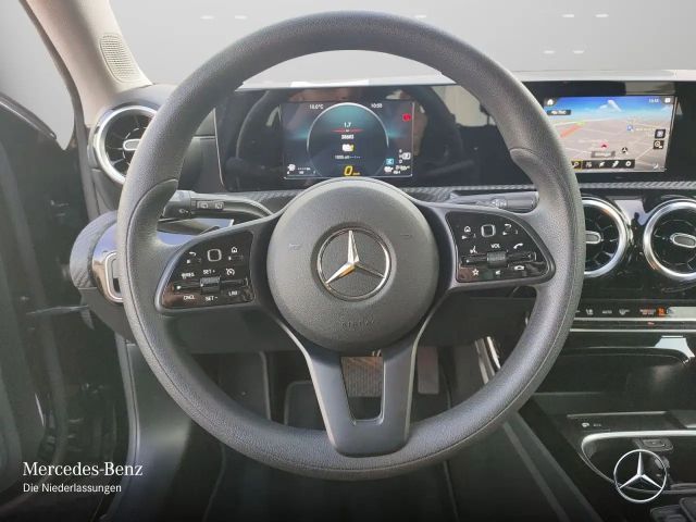 Mercedes-Benz A 250 A 250 e Style