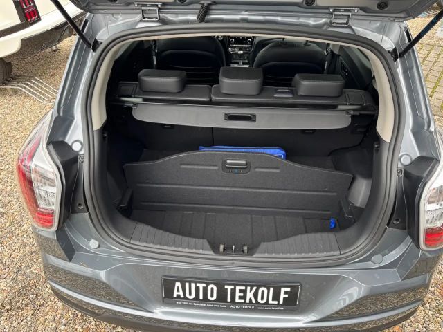 SsangYong Tivoli 2WD Sapphire