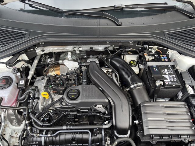 Volkswagen T-Roc 1.5 TSI DSG R-Line