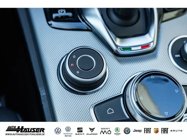 Alfa Romeo Stelvio AT8 Q4 Turbo Veloce