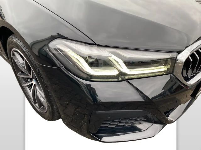 BMW 520 520d M-Sport Touring xDrive