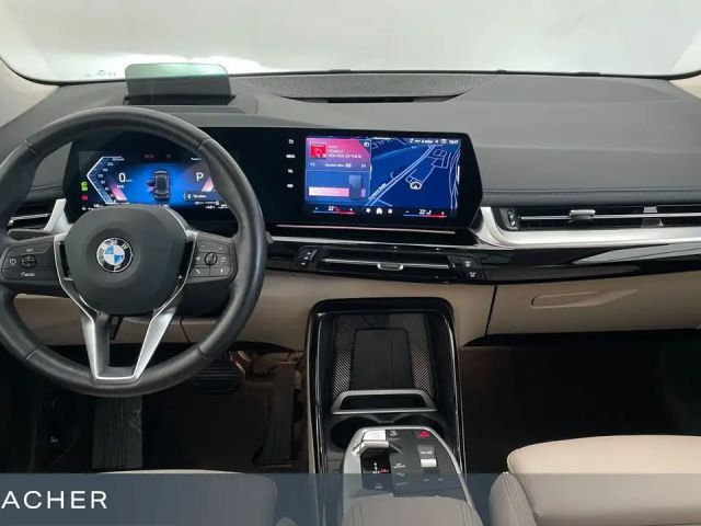 BMW 220 220i Active Tourer